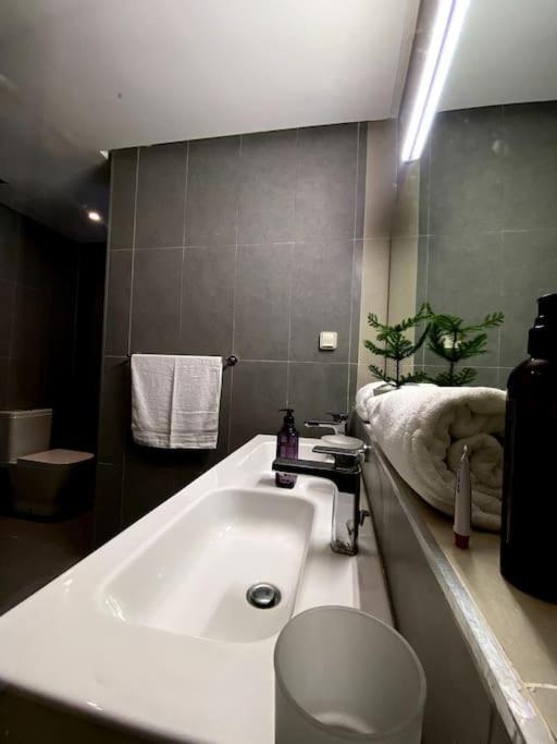 Luxurious Golf & Sea View Beach Apartment With Pool Access - Tamourrit, Taghazout Bay Exterior foto